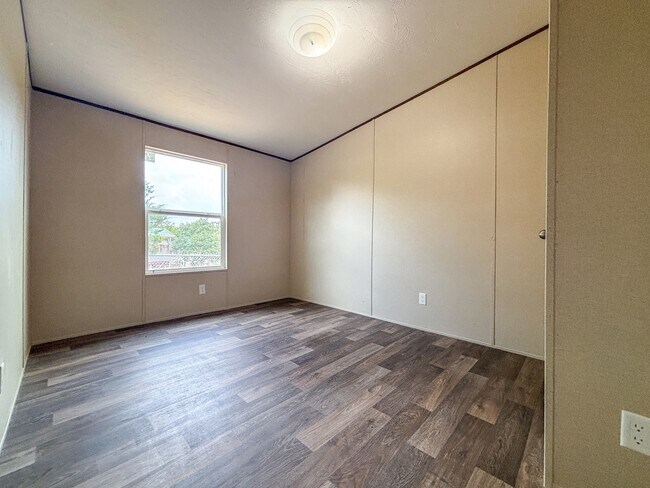 Building Photo - 1071 Ramble Hills