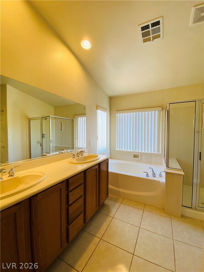 Building Photo - 7020 Somera Way