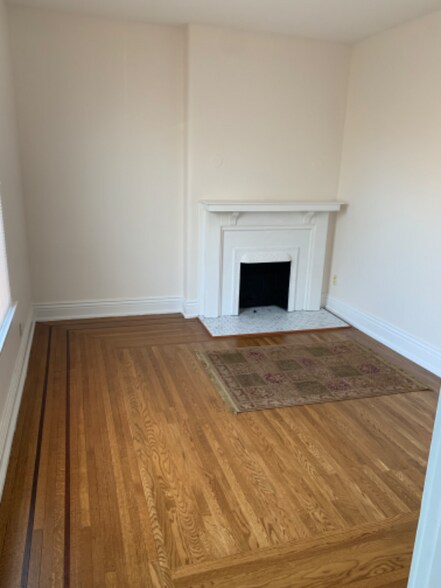 Building Photo - 1522 Rosewood Ave