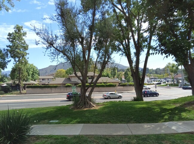 Building Photo - 28947 Thousand Oaks Blvd