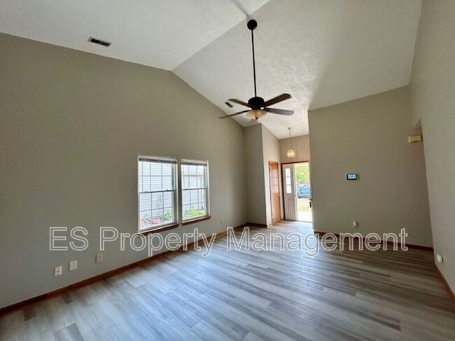 Building Photo - 5834 Blackley Ln