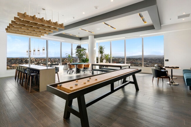 Building Photo - 1808 Minor Ave