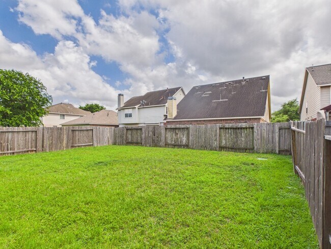 Building Photo - 17143 Deaton Mill Dr