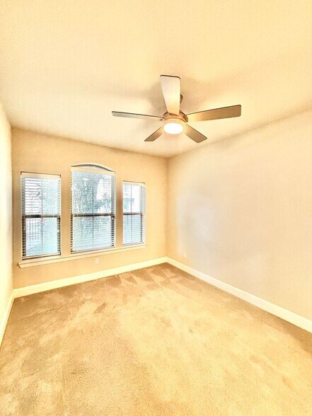 Building Photo - 4227 Boyer Pl