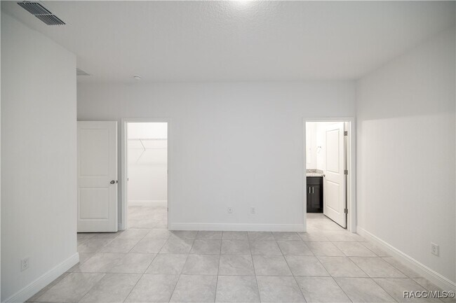 Building Photo - 2412 SW 163rd Pl