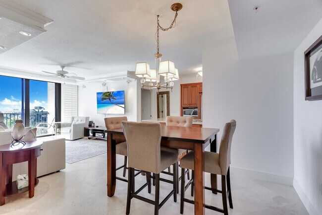 Building Photo - 651 Okeechobee Blvd