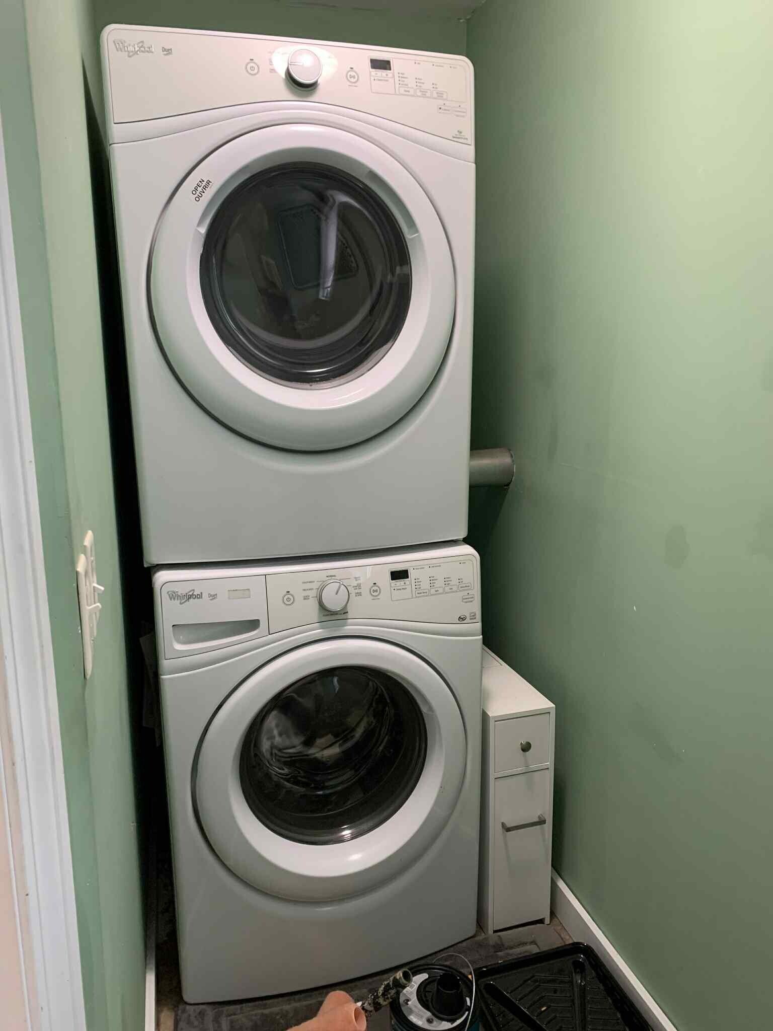 Building Photo - 851 Western Ave