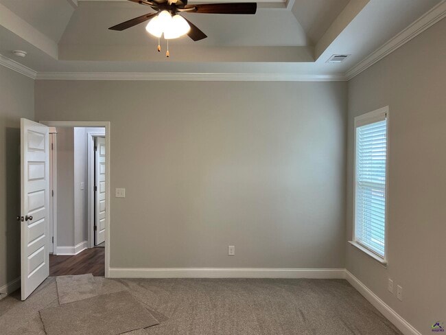 Building Photo - 306 Falls Drive