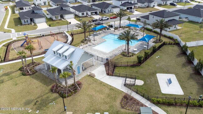 Building Photo - 669 Meadow Ridge Dr