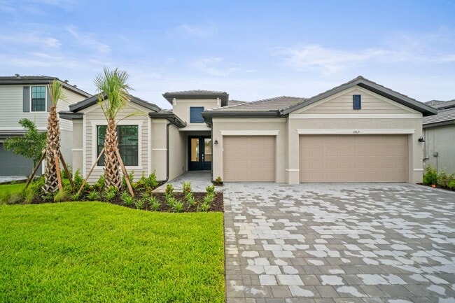 Primary Photo - Spacious home 3beds+Den 3 baths located in...