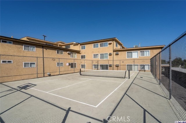 Building Photo - 3220 Altura Ave