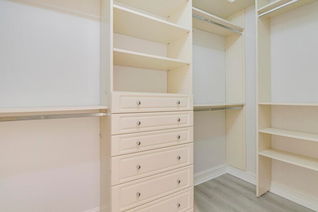 Building Photo - 11351 Majestic Acres Terrace