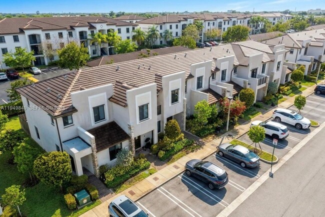 Building Photo - 21050 NE 8th Ave