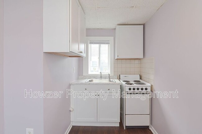 Building Photo - 109 Green St