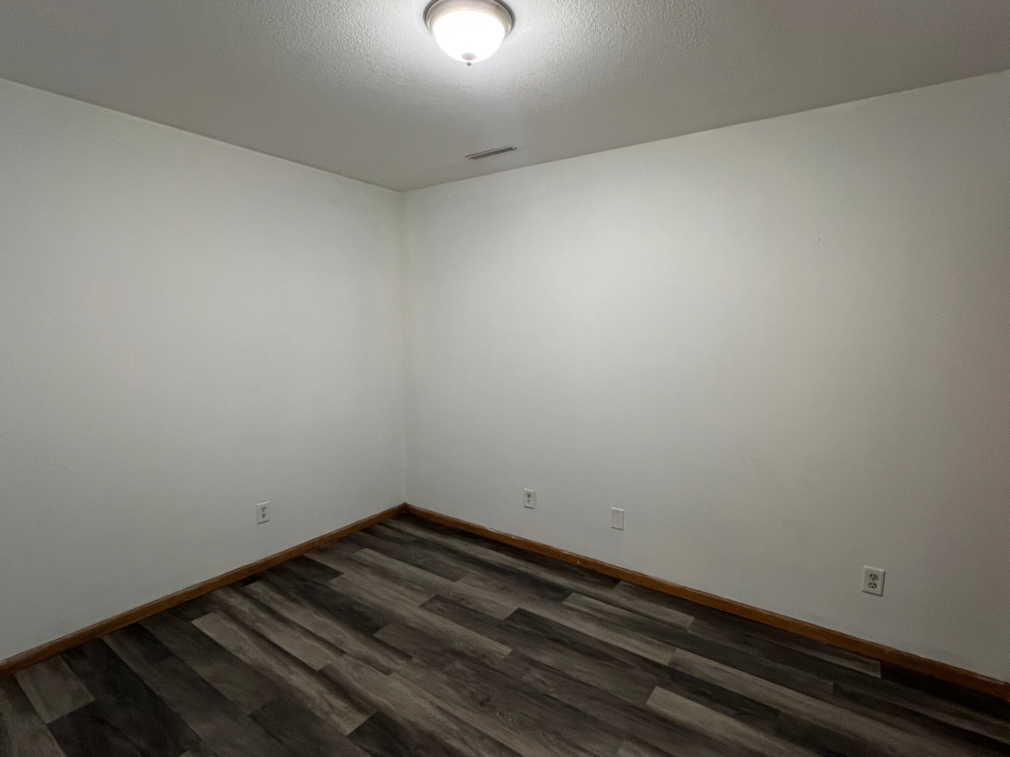 Building Photo - 5409 King Arthur Dr NW