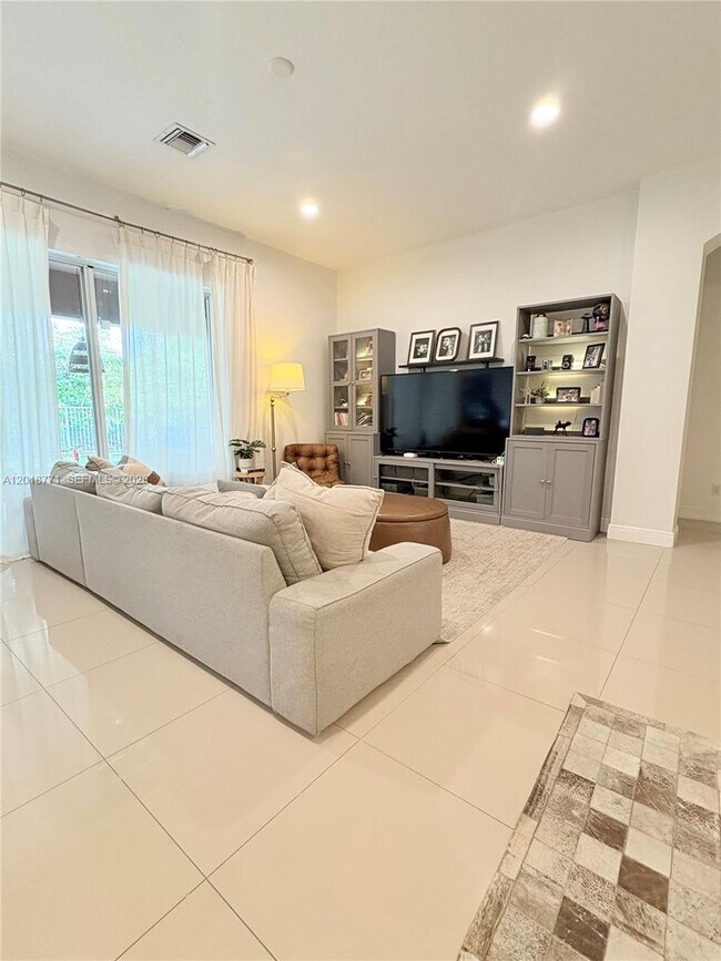 Building Photo - 4404 E Whitewater Ave