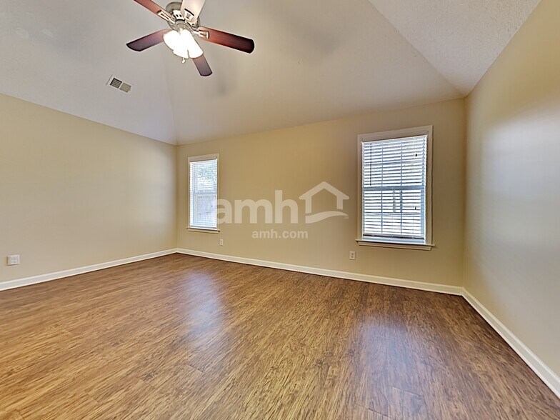 Building Photo - 10736 Wyckford Dr