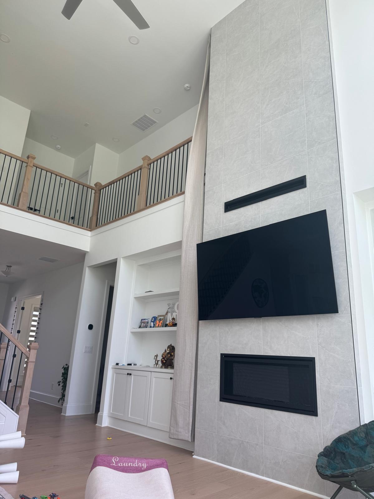 Building Photo - 6490 Pond View Dr