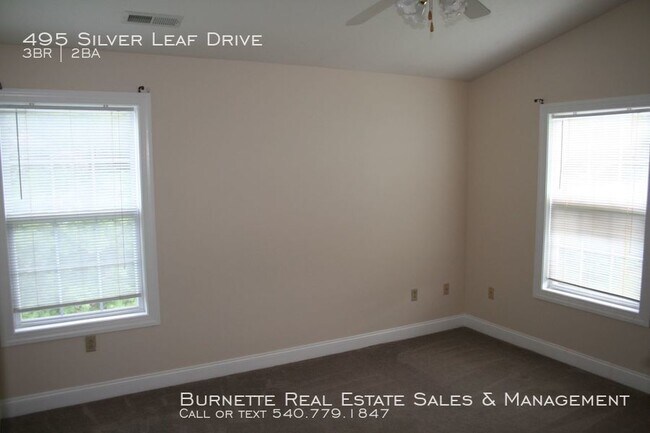 Building Photo - Christiansburg Townhome