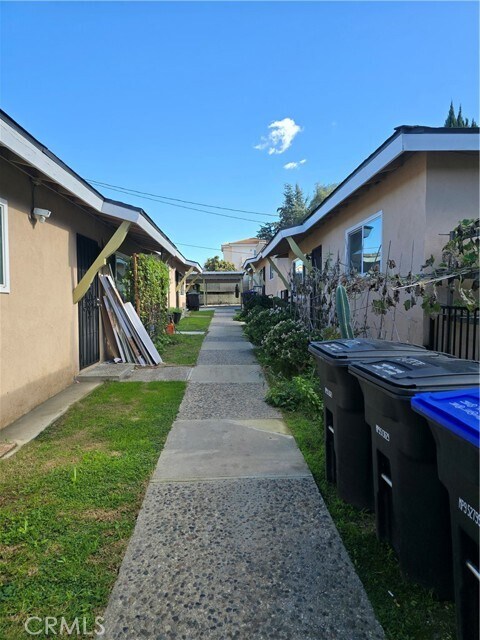 Building Photo - 500 Everett Ave