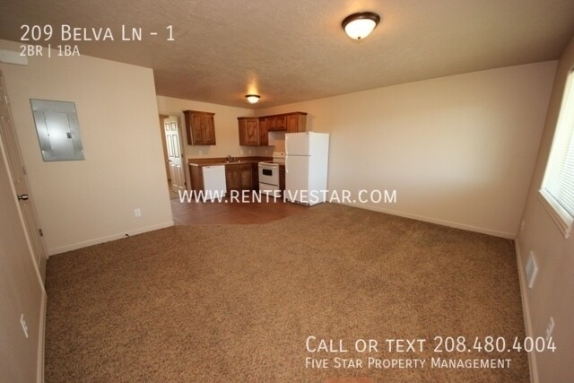 Building Photo - 209 Belva Ln