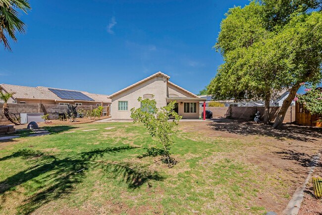 Building Photo - 4 bed, 2 bath home in Peoria