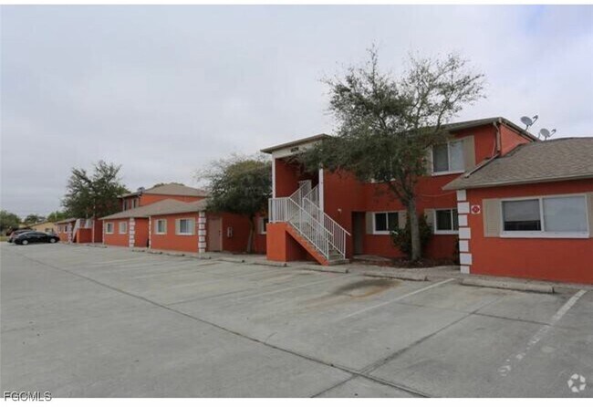 Primary Photo - 4023 Skyline Blvd