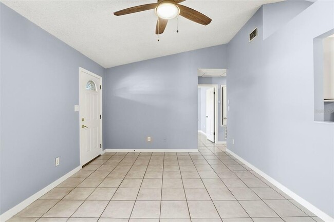 Building Photo - 1972 Bonneville Dr