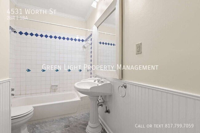 Building Photo - 4531 Worth St