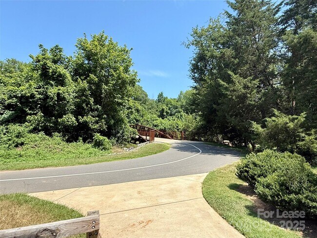 Building Photo - 3012 Burnt Mill Rd