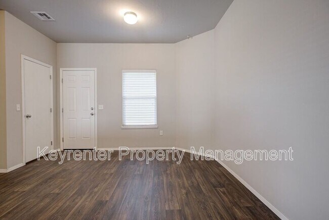 Building Photo - 7613 Lipizzan Rd