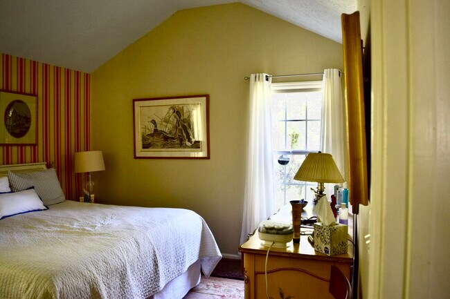 Building Photo - 1144 Sizemore Rd