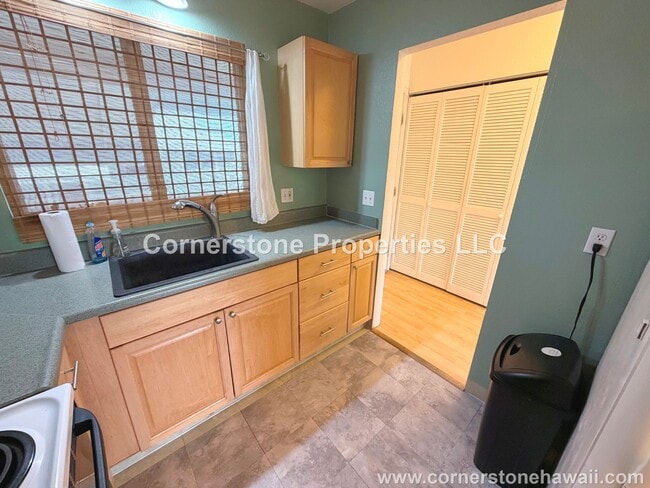 Building Photo - 98-1425-1425 Kamahao St