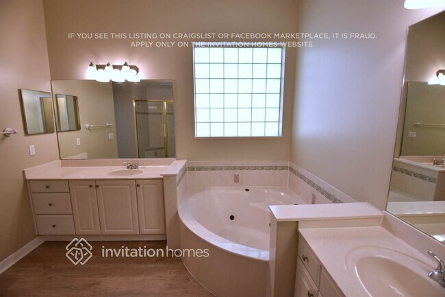 Building Photo - 272 Churchill Dr