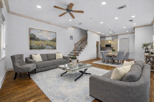 Building Photo - 931 W 23rd St