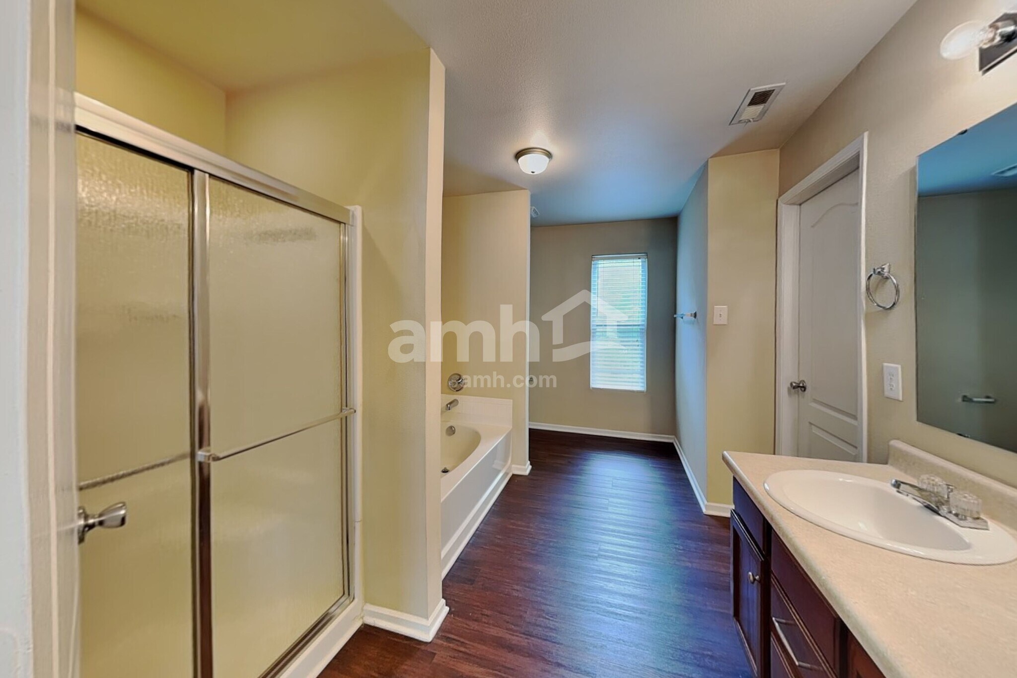 Building Photo - 1320 Perga Ct