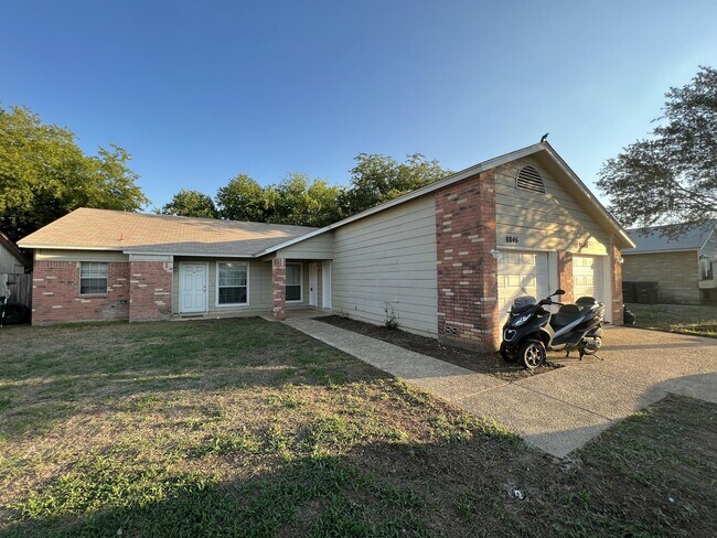 Building Photo - 8848 Meadow Range St