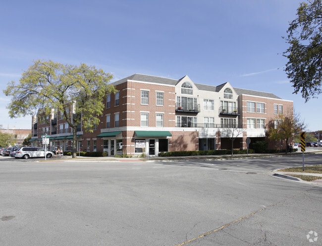 Primary Photo - Dewes Court