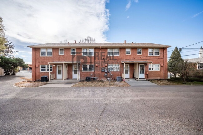 Building Photo - 1009 Constitution Rd