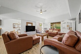 Building Photo - Furnished Luxury Condo in Guard-Gated Casa Del Monte | Prime Old Town Scottsdale Location