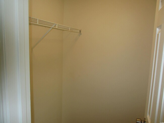 Building Photo - 8545 Hopkins Cir