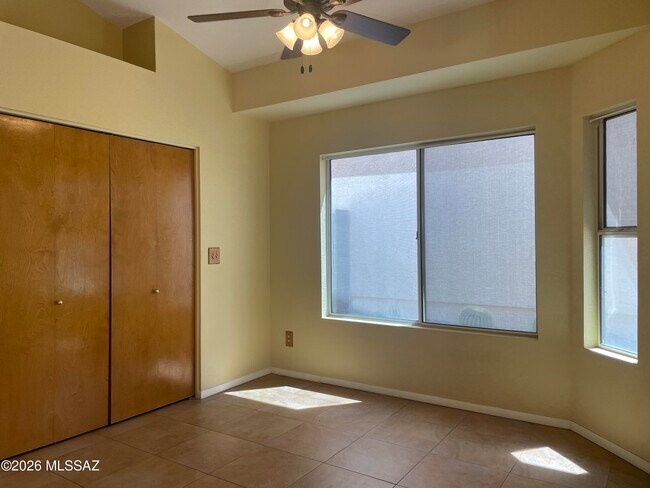 Building Photo - 3741 W Spinnaker Ln