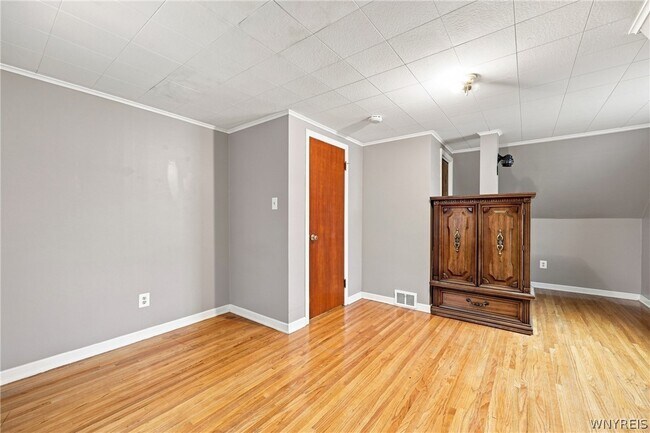 Building Photo - 4643 Patricia Dr