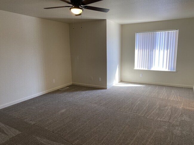 Building Photo - 2901 Snyder Ave