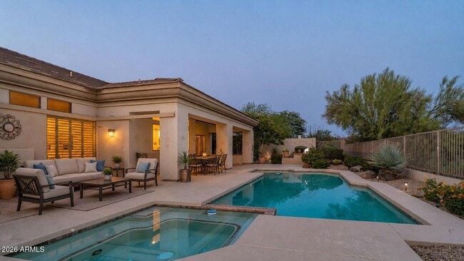 Building Photo - 6461 E Crested Saguaro Ln