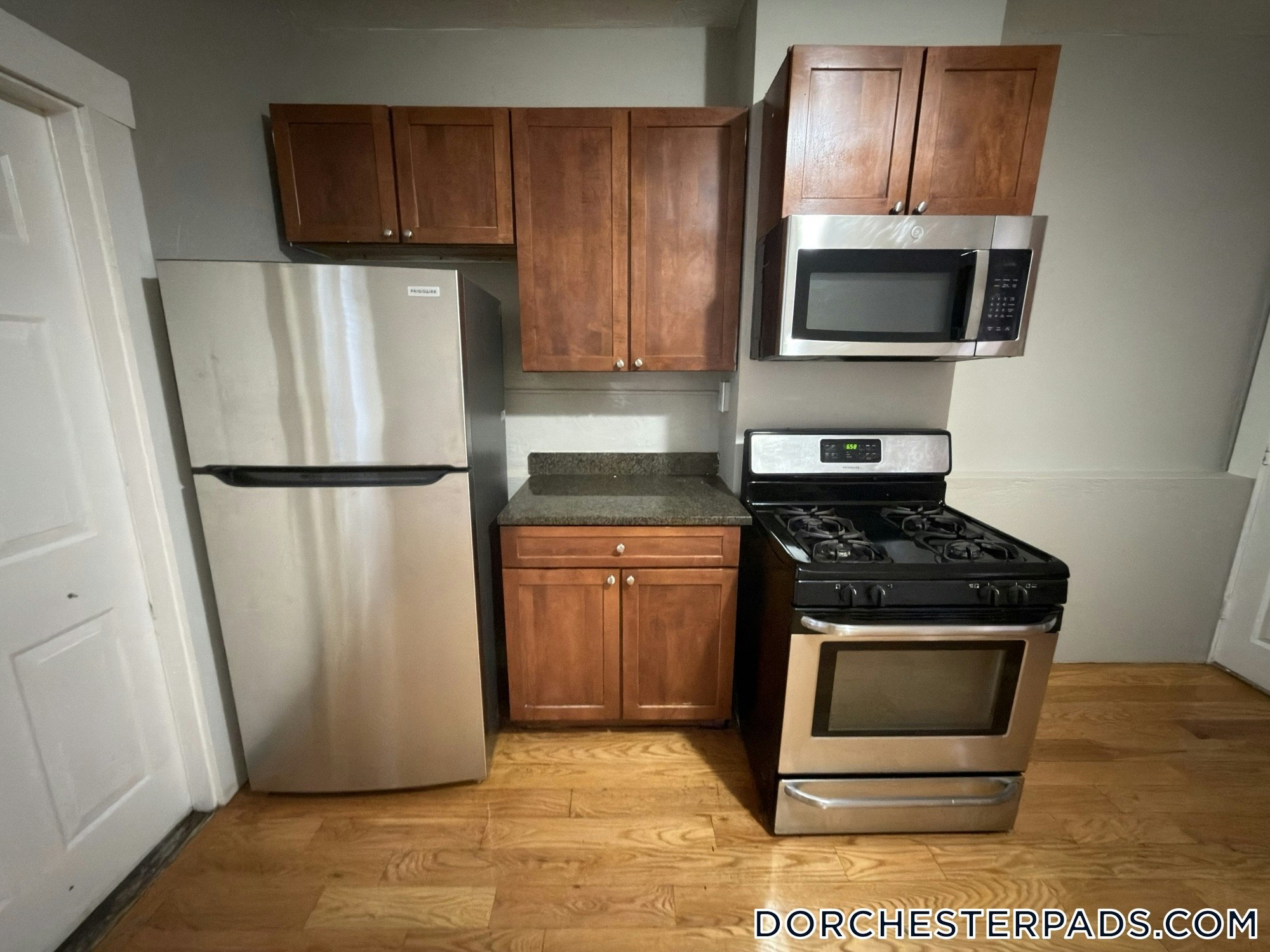 Building Photo - 270 Bowdoin St