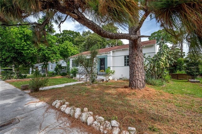 Building Photo - 325 W Rio Vista Ct