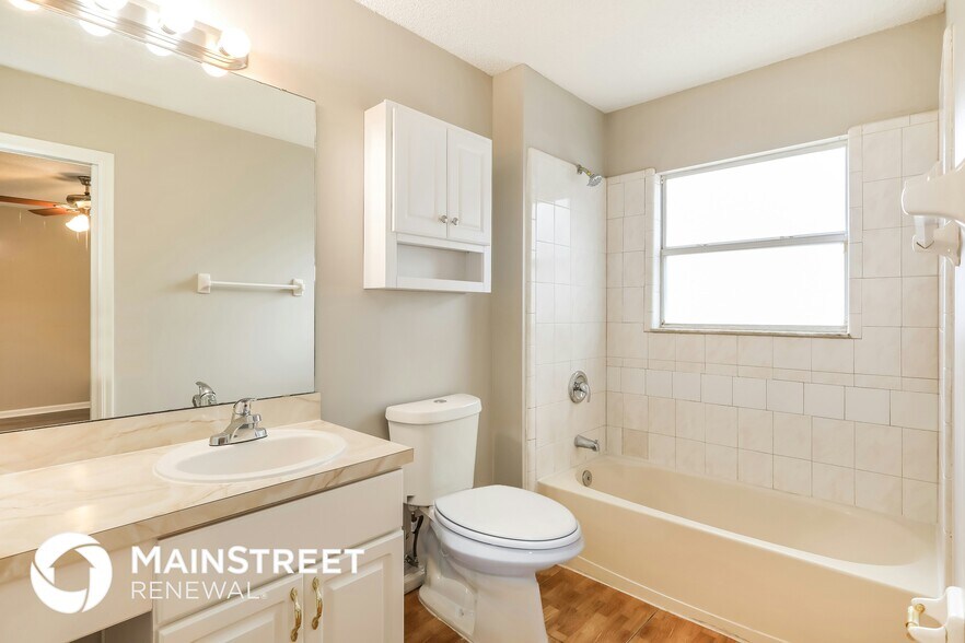 Building Photo - 5956 Wentworth Cir S