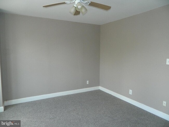 Building Photo - 4501 Princeton Ave