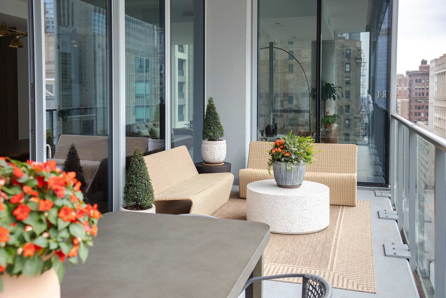 Building Photo - 60 E Randolph St